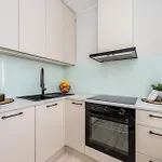 דירה Newly Renovated 1-bedroom In The Heart Of *
