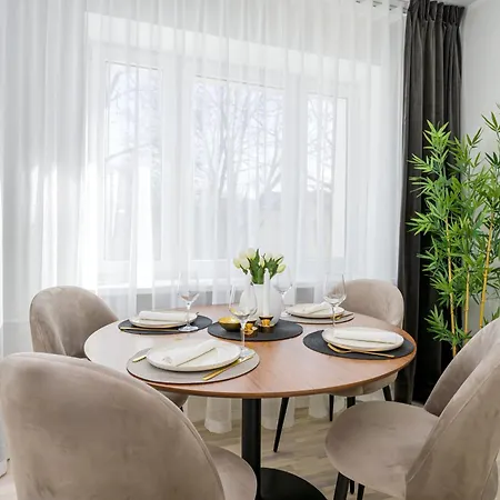 דירה Newly Renovated 1-bedroom In The Heart Of *